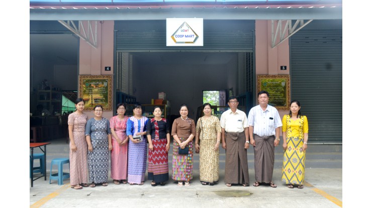 သမဝါယမနှင့်စီမံခန့်ခွဲမှုပညာ တက္ကသိုလ်(သန်လျင်)တွင်  UCMT COOP MART  ဖွင့်ပွဲကျင်းပ