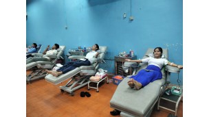 ရန်ကုန်မြို့ အမျိုးသားသွေးဌာနတွင် စုပေါင်းသွေးလှူဒါန်းခြင်း